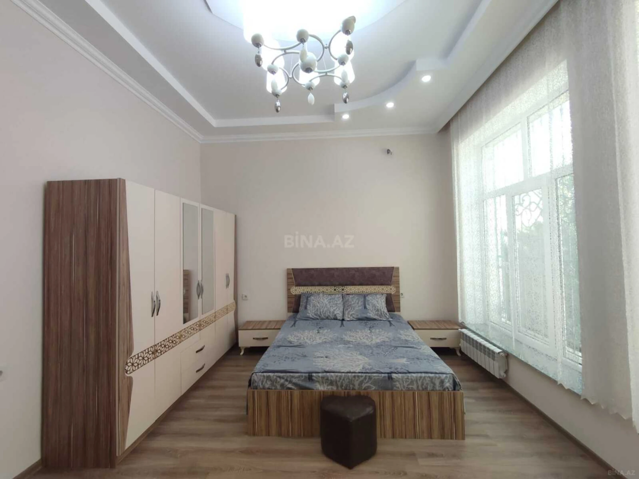 Kirayə verilir 4 otaqlı həyət evi 200 m²