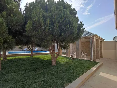Kirayə verilir 4 otaqlı həyət evi 200 m²