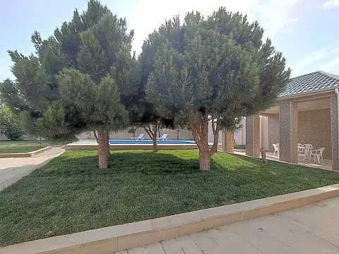 Kirayə verilir 4 otaqlı həyət evi 200 m²