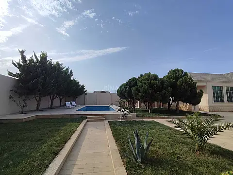 Kirayə verilir 4 otaqlı həyət evi 200 m²