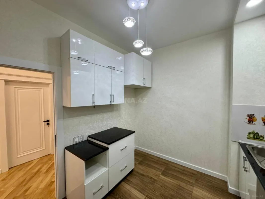 Satılır 3 otaqlı mənzil 106 m²