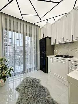 Satılır 3 otaqlı mənzil 100 m²