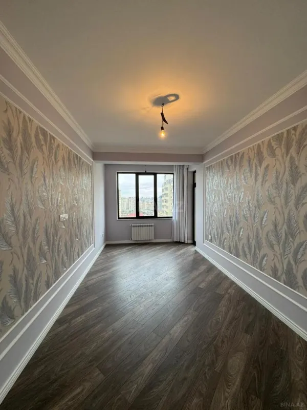 Satılır 4 otaqlı mənzil 120 m²