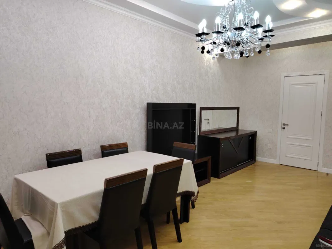 Kirayə verilir 3 otaqlı mənzil 110 m²