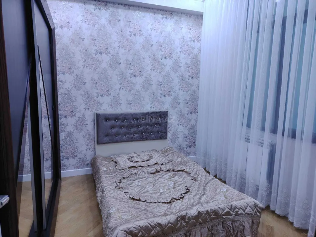 Kirayə verilir 3 otaqlı mənzil 110 m²