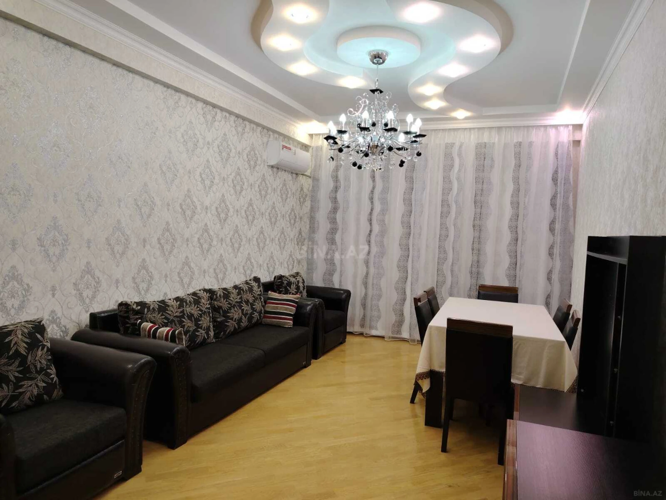 Kirayə verilir 3 otaqlı mənzil 110 m²