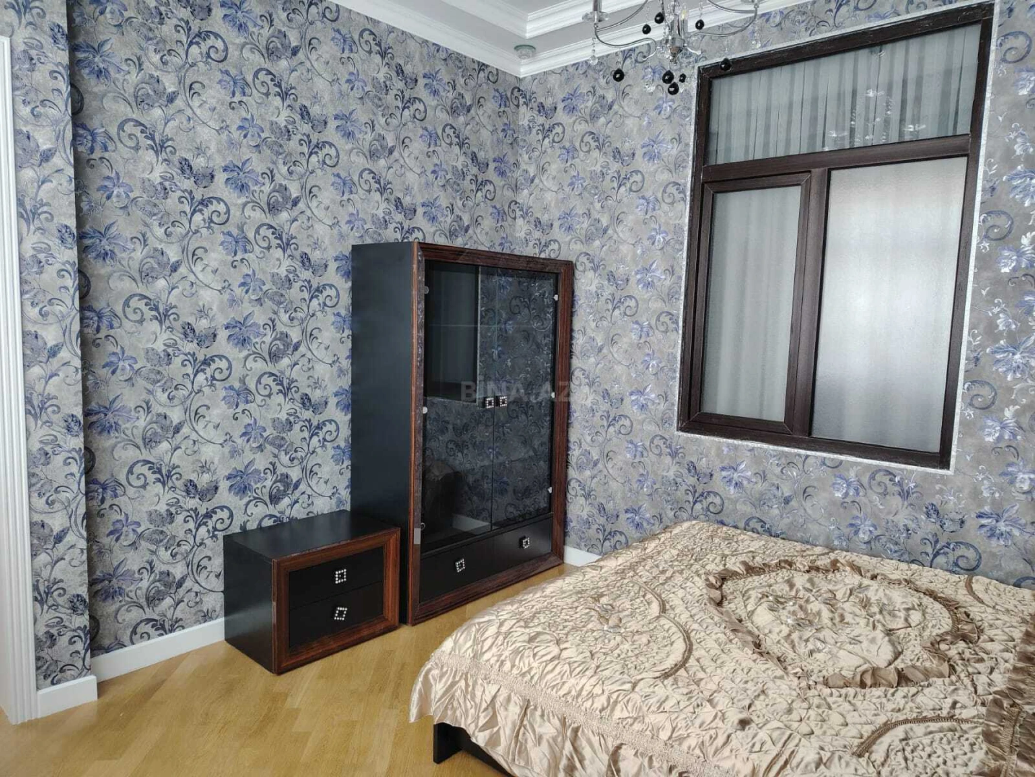 Kirayə verilir 3 otaqlı mənzil 110 m²