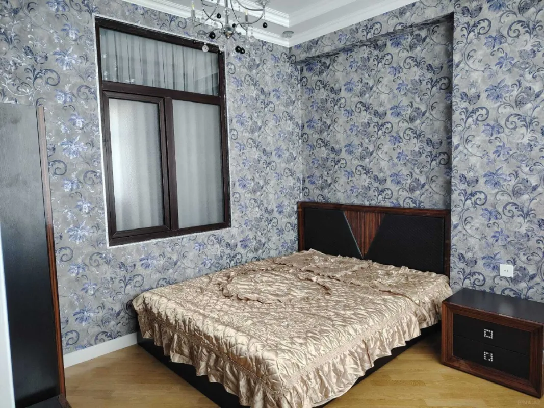 Kirayə verilir 3 otaqlı mənzil 110 m²