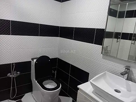 Satılır 3 otaqlı mənzil 135 m²