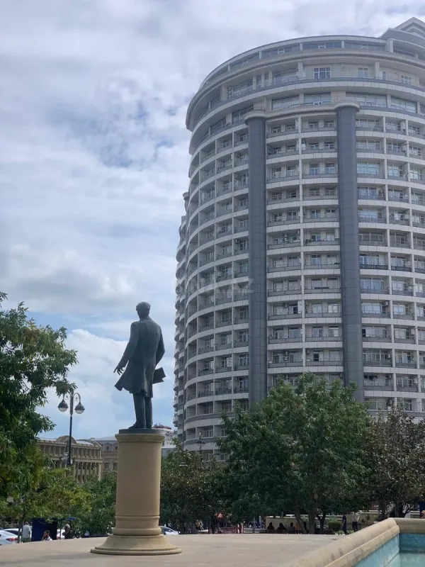 Satılır 3 otaqlı mənzil 85 m²