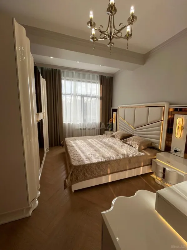 Satılır 3 otaqlı mənzil 82 m²