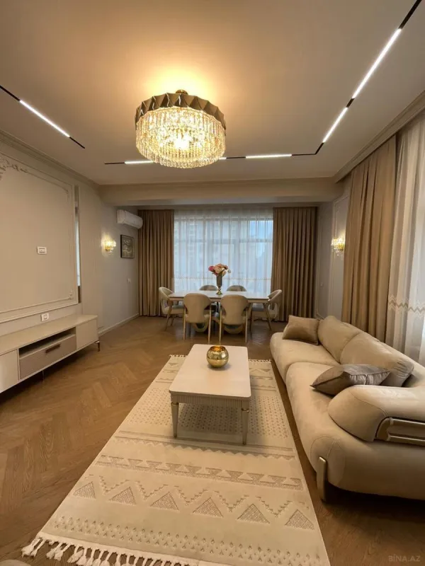 Satılır 3 otaqlı mənzil 82 m²