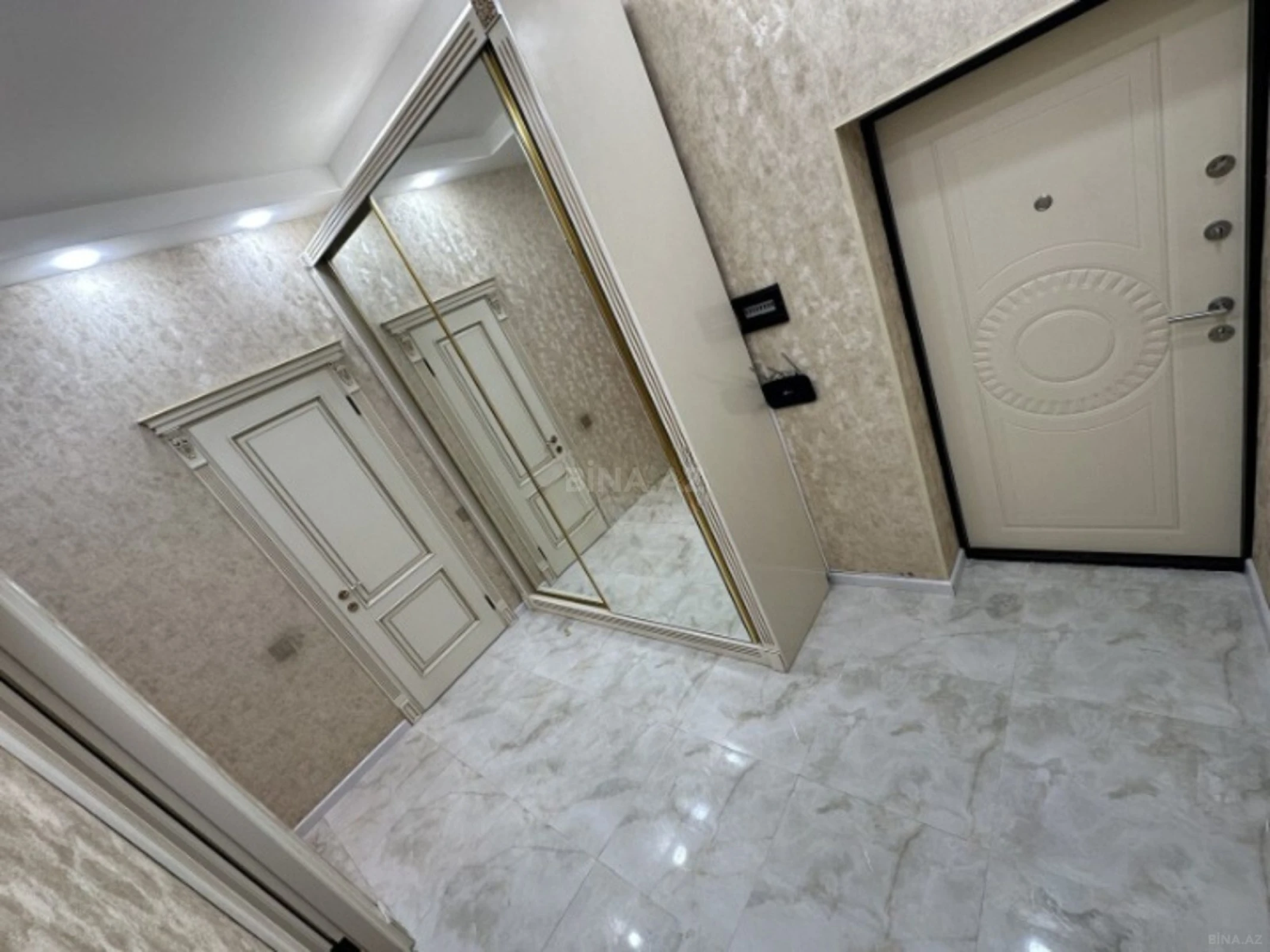 Kirayə verilir 3 otaqlı mənzil 72 m²