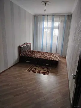 Kirayə verilir 3 otaqlı mənzil 75 m² — Bakı, Memar Əcəmi yanı 3 otaq 75.00 m²