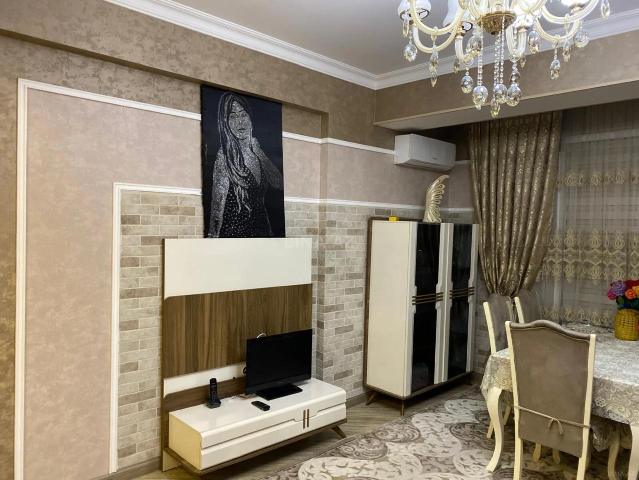 Kirayə verilir 3 otaqlı mənzil 125 m²