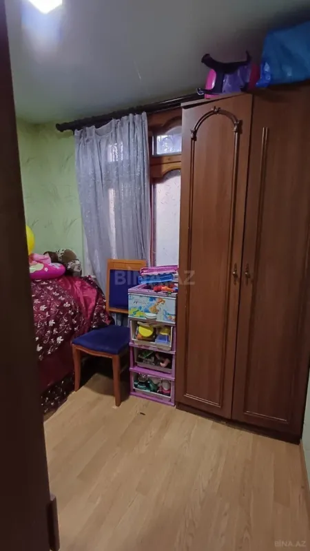 Satılır 4 otaqlı mənzil 75 m²