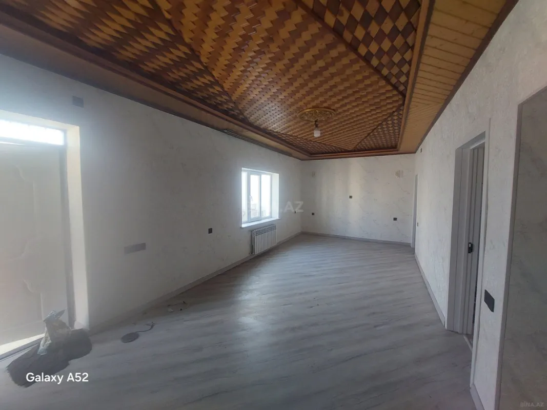 Satılır 4 otaqlı həyət evi 100 m²
