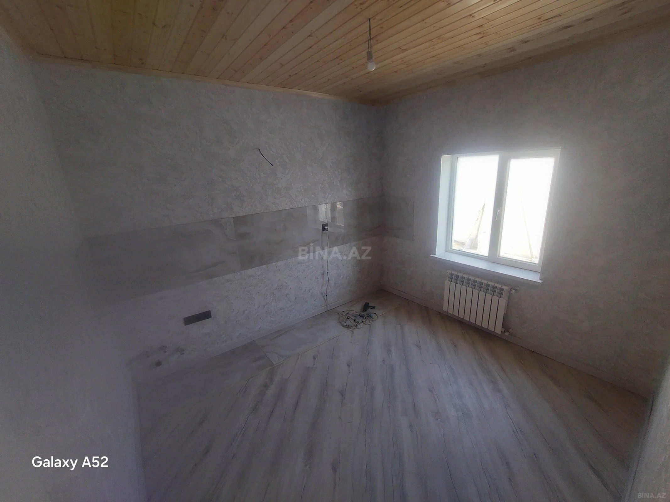 Satılır 4 otaqlı həyət evi 100 m²