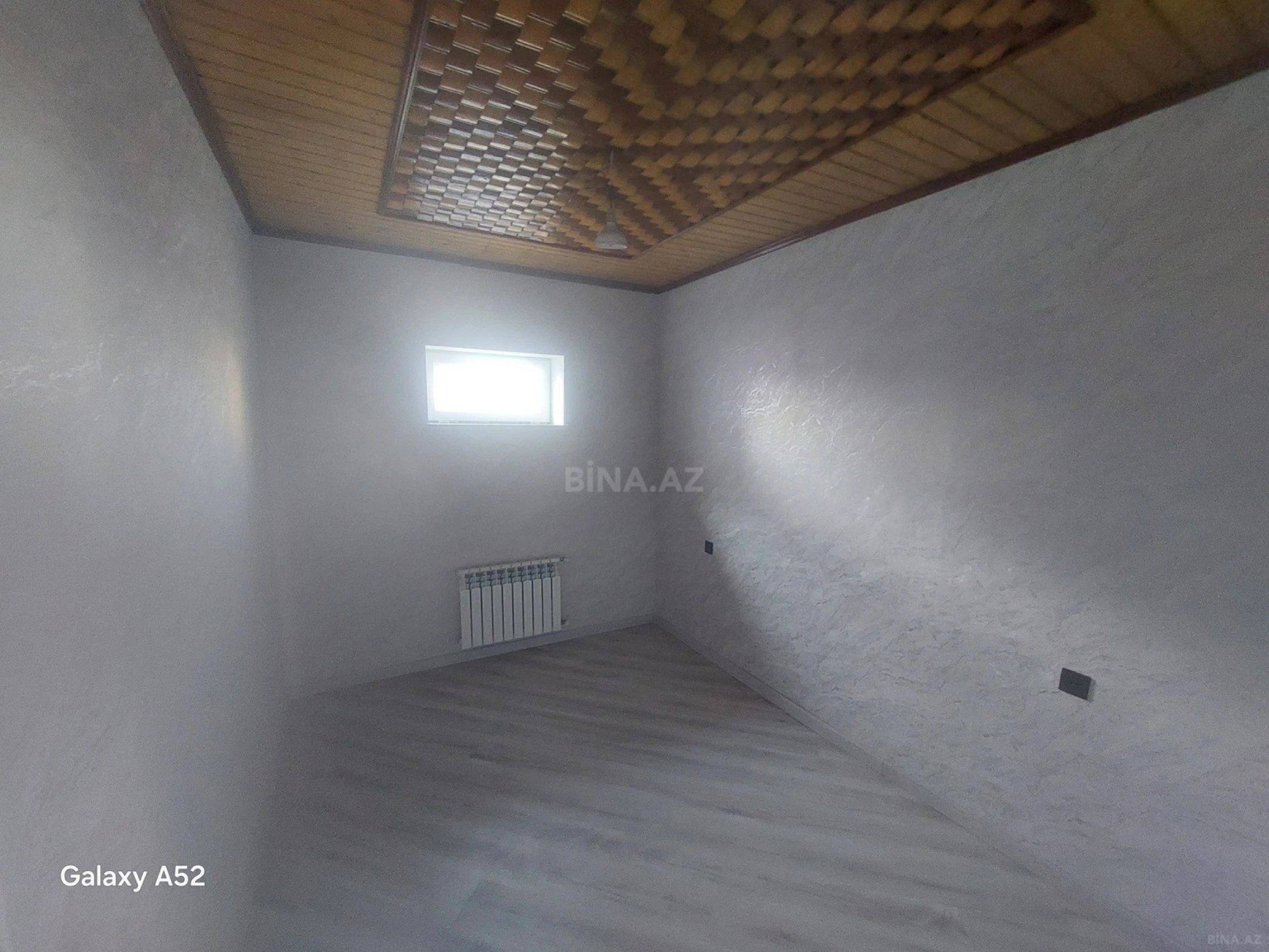 Satılır 4 otaqlı həyət evi 100 m²