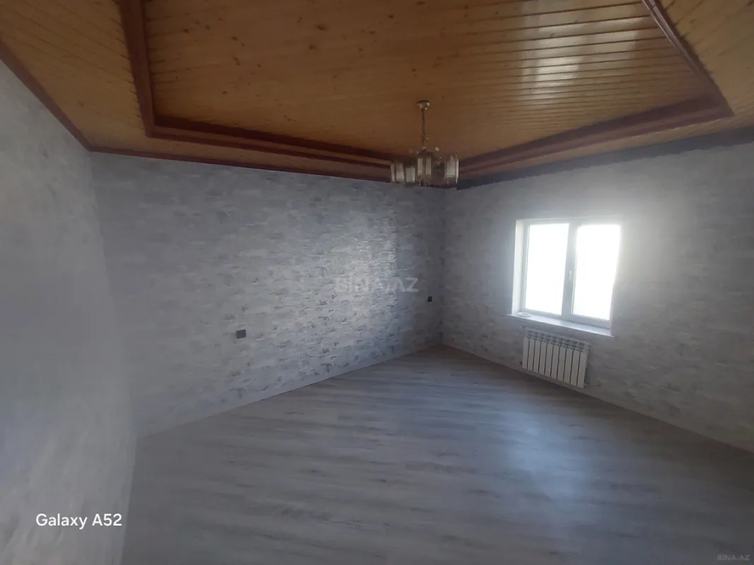 Satılır 4 otaqlı həyət evi 100 m²