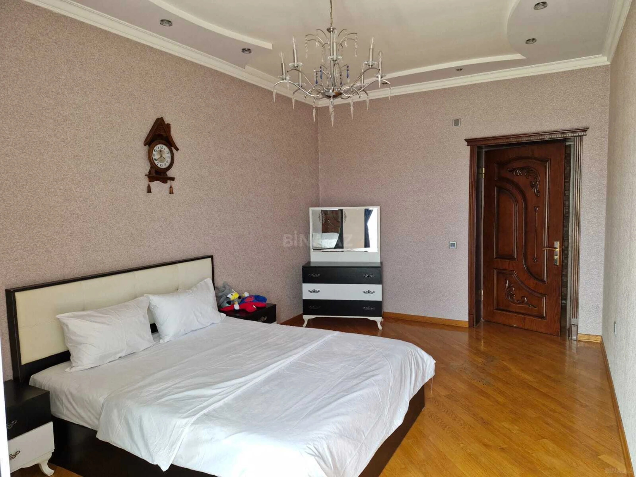 Kirayə verilir 3 otaqlı mənzil 115 m²