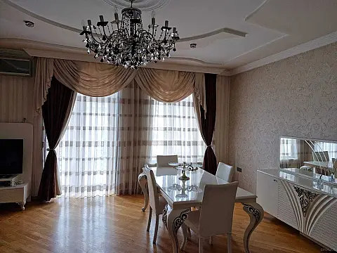 Kirayə verilir 3 otaqlı mənzil 115 m² — Bakı, Sahil qəs. 3 otaq 115.00 m²