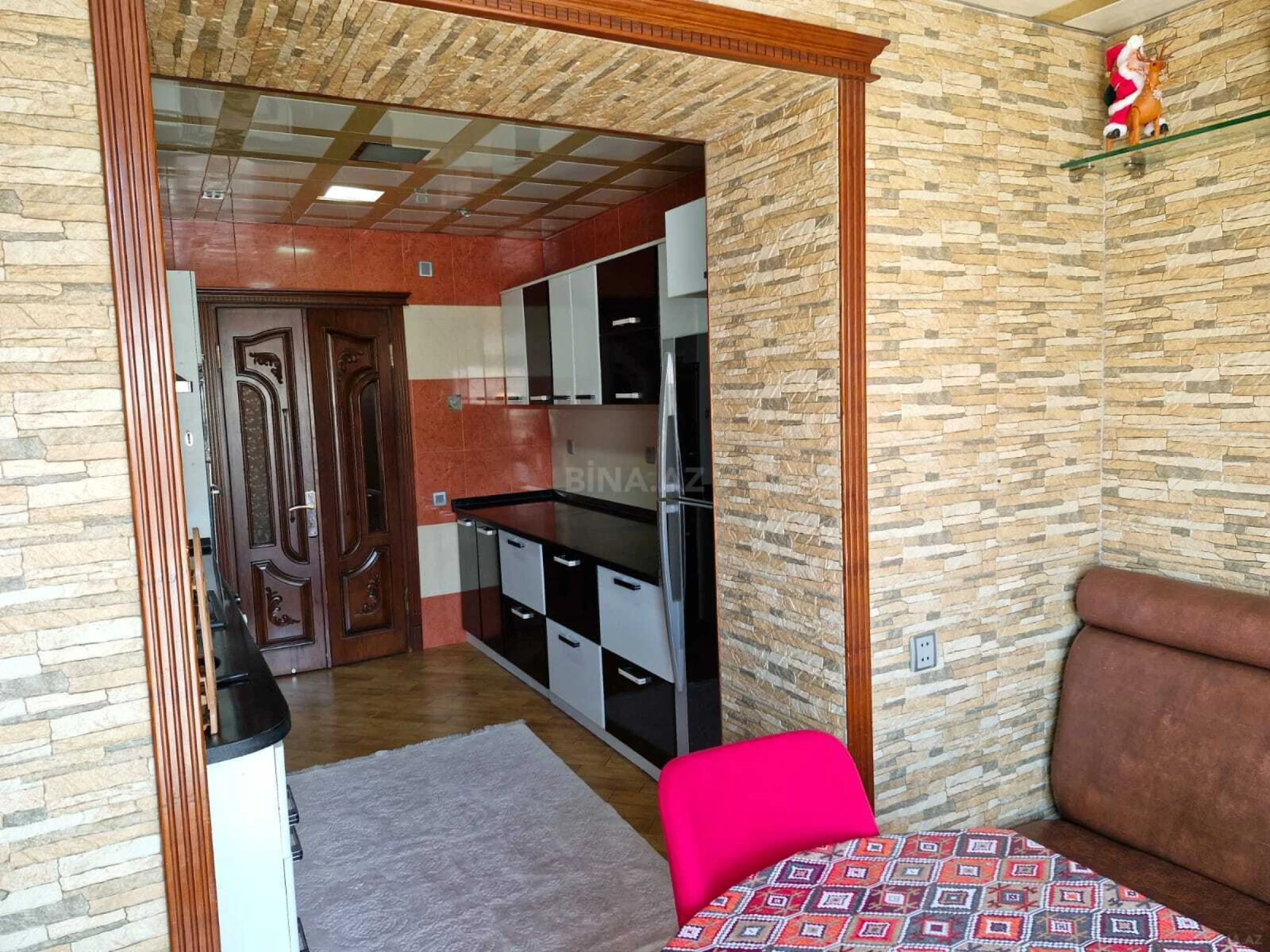 Kirayə verilir 3 otaqlı mənzil 115 m²