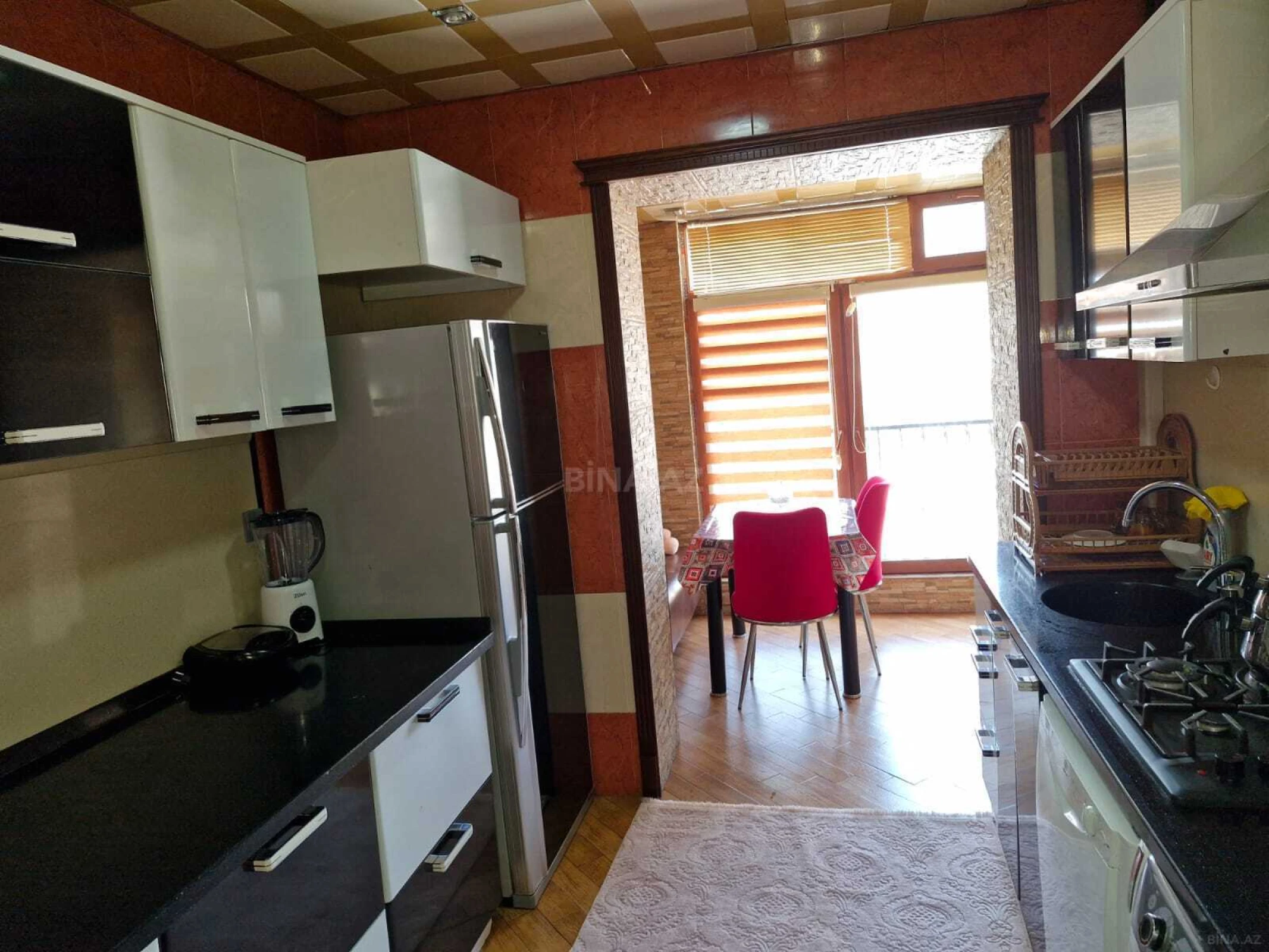 Kirayə verilir 3 otaqlı mənzil 115 m²