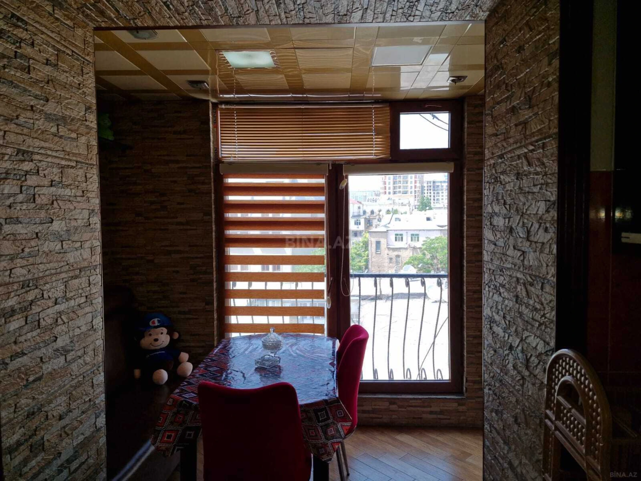 Kirayə verilir 3 otaqlı mənzil 115 m²