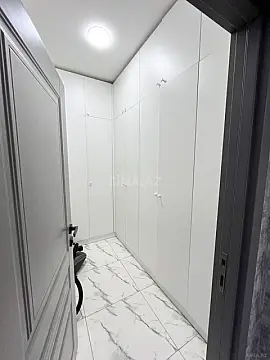 Satılır 3 otaqlı mənzil 135 m²