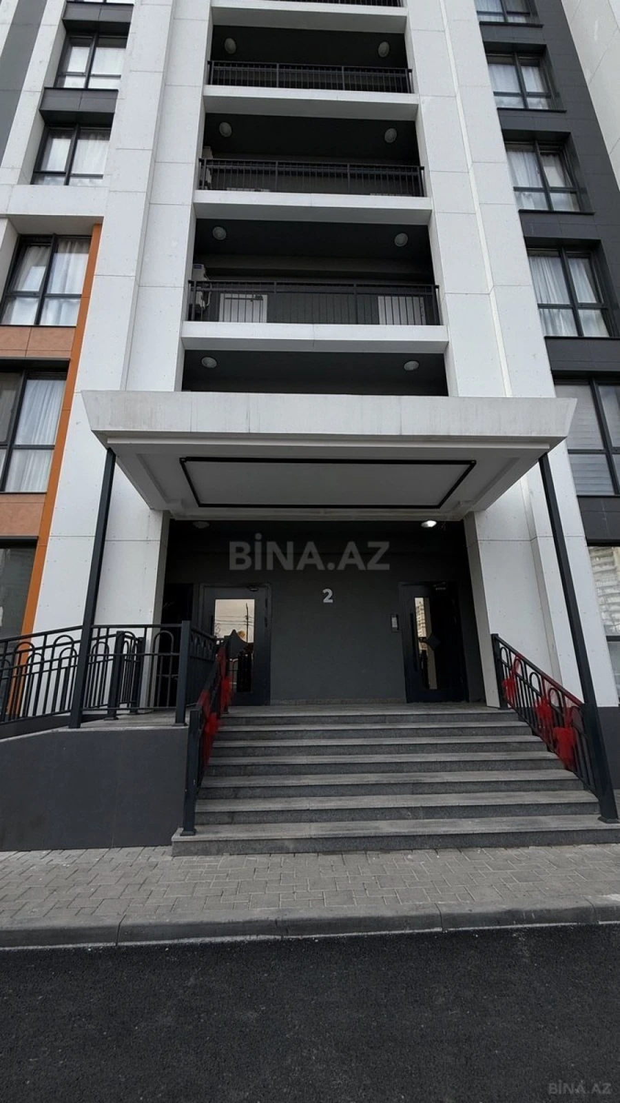 Satılır 2 otaqlı mənzil 52.9 m²