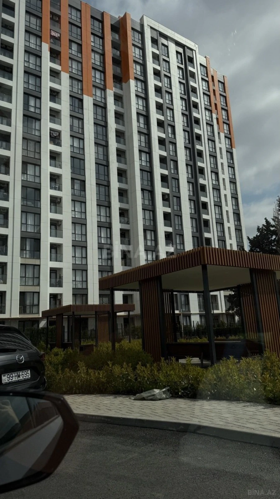 Satılır 2 otaqlı mənzil 52.9 m²