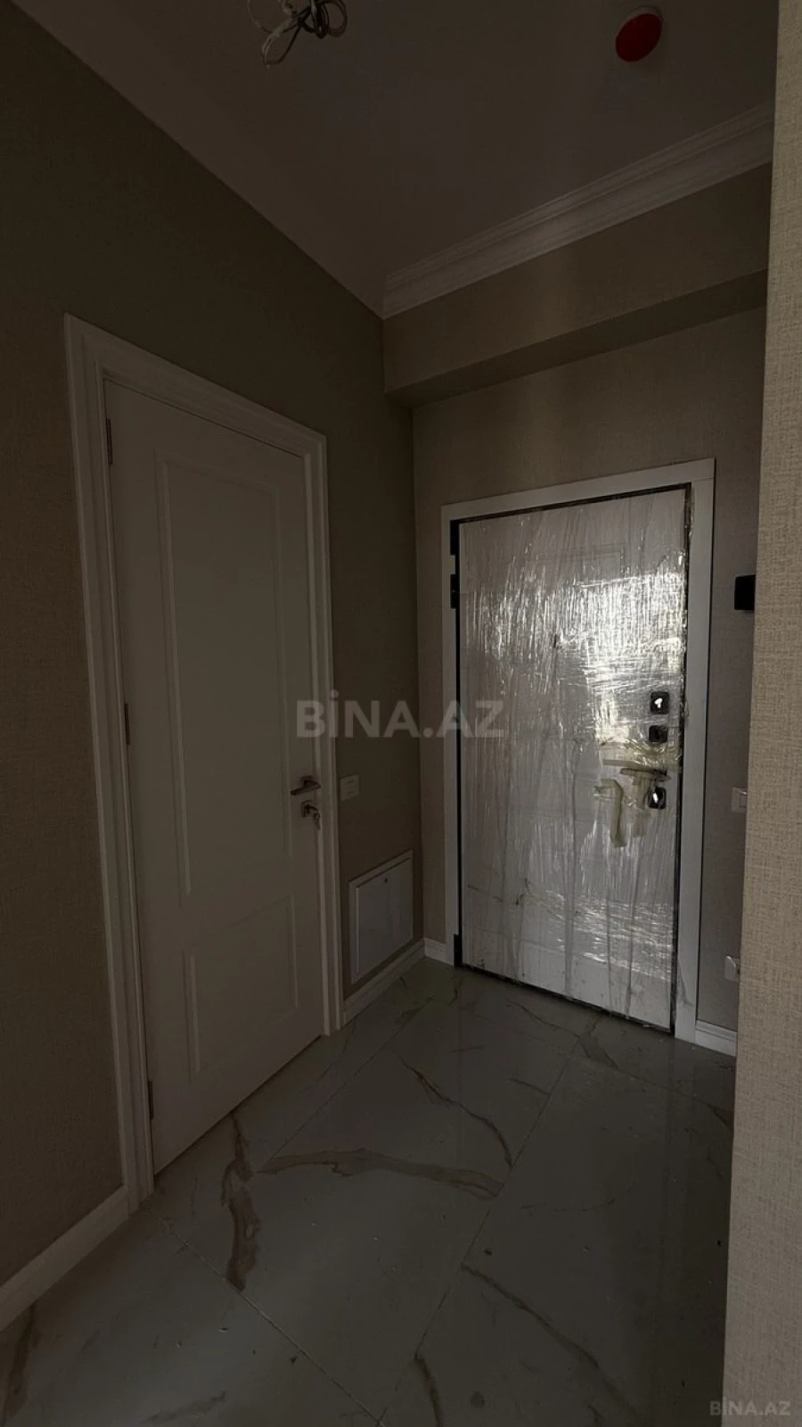 Satılır 2 otaqlı mənzil 52.9 m²