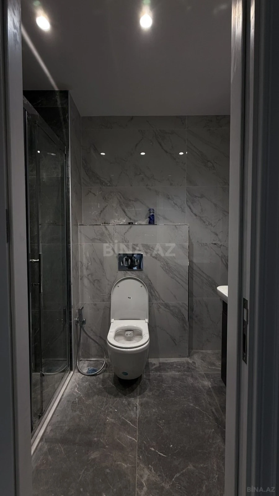 Satılır 2 otaqlı mənzil 52.9 m²