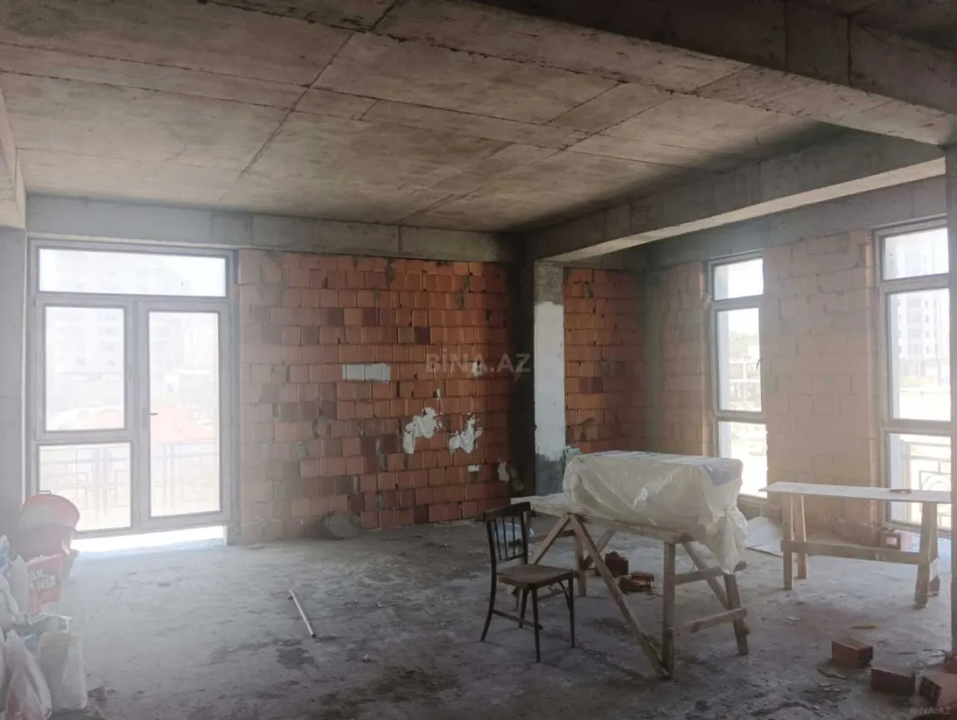 Satılır 3 otaqlı mənzil 95 m²