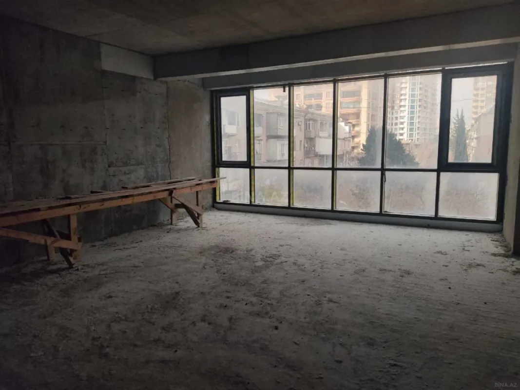 Satılır 3 otaqlı mənzil 95 m²