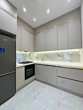 Satılır 2 otaqlı mənzil 83 m²