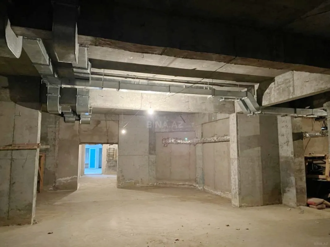 Satılır obyekt 450 m²