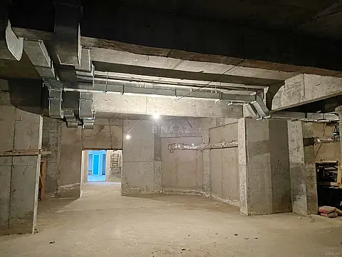 Satılır obyekt 450 m²