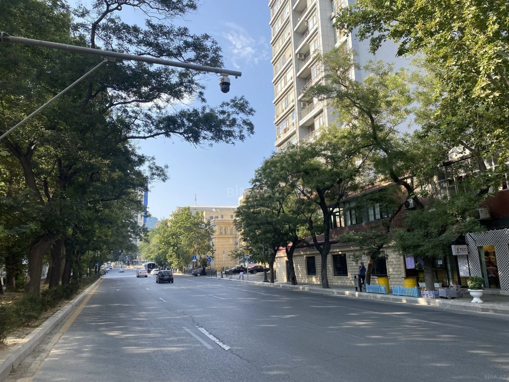 Satılır obyekt 450 m²