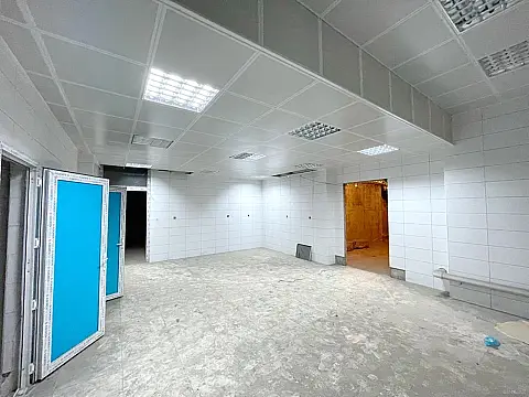 Satılır obyekt 450 m²