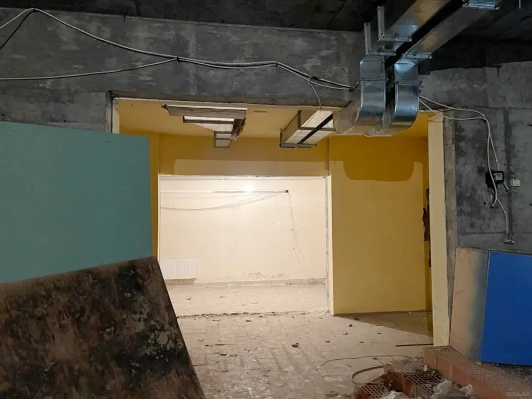 Satılır obyekt 450 m²