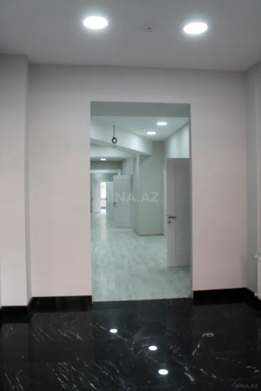 Kirayə verilir obyekt 378 m²