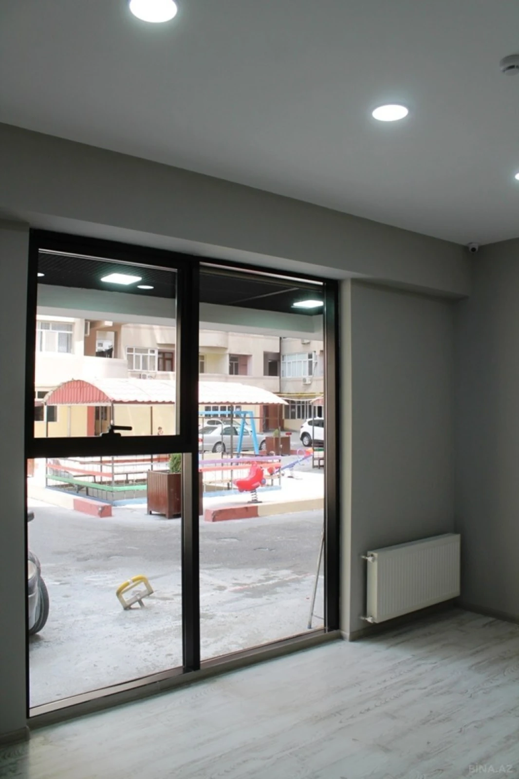 Kirayə verilir obyekt 378 m²