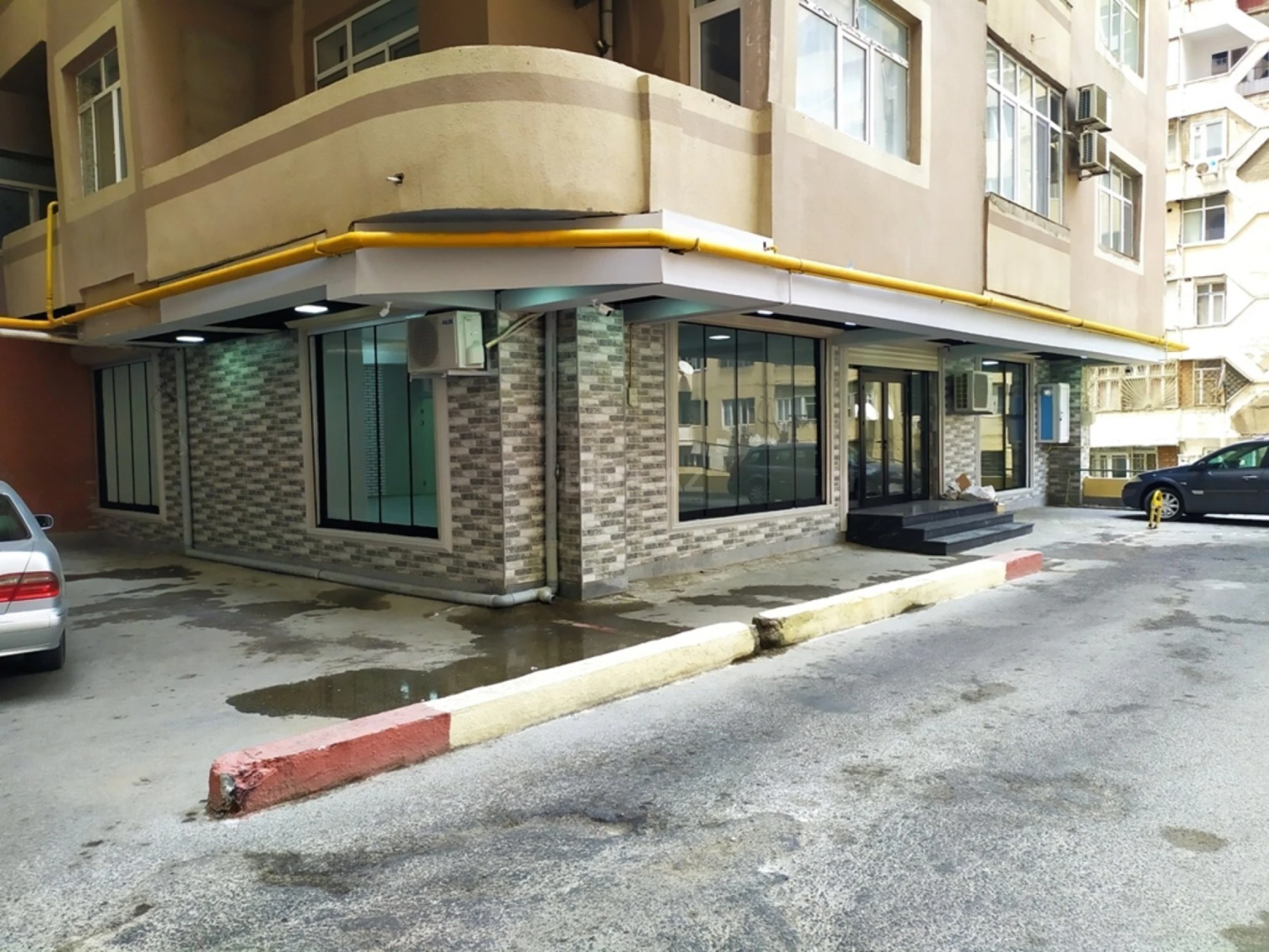 Kirayə verilir obyekt 378 m²