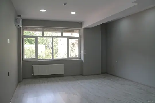 Kirayə verilir obyekt 378 m²