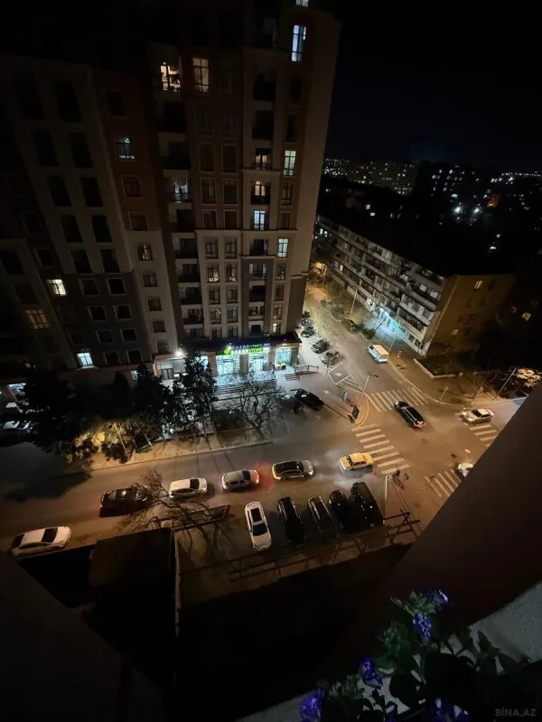 Satılır 3 otaqlı mənzil 127 m²