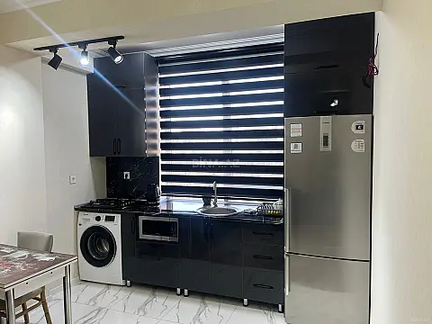 Kirayə verilir 2 otaqlı mənzil 65 m²