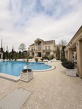 Satılır 10 otaqlı həyət evi 1300 m² — Bakı, Buzovna 10 otaq 1300.00 m²