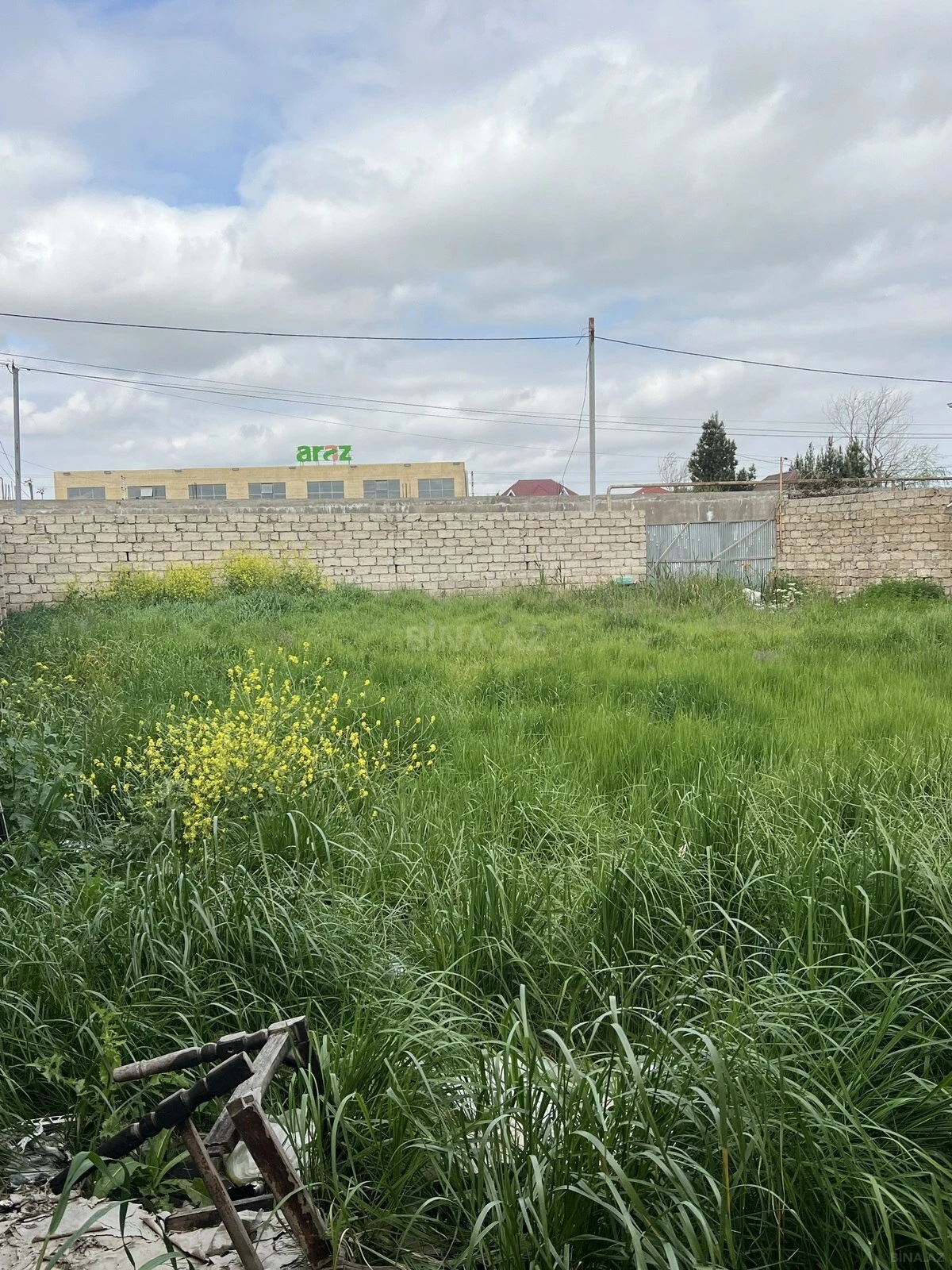 Satılır torpaq sahəsi 2 m²